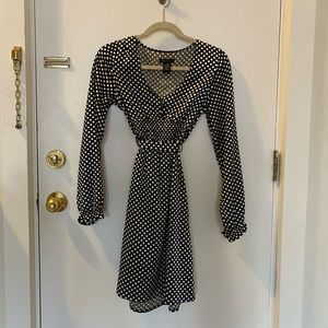 BCBG MAXAZRIA navy/white polka dot dress. Size XS